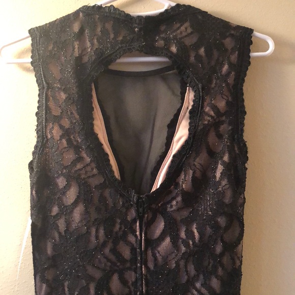 Juniors’ Illusion Lace Bodycon Dress - Picture 5 of 5